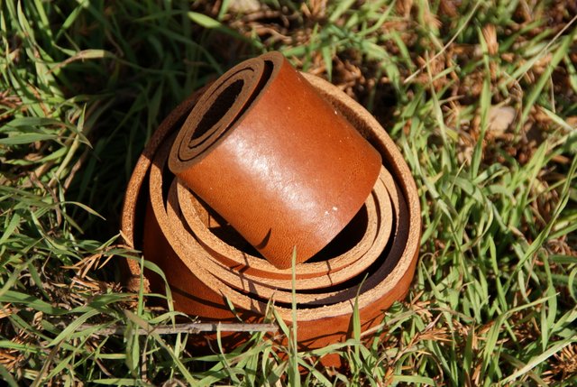 Kožený pásek hnědý dark 5 cm / 3-4 mm