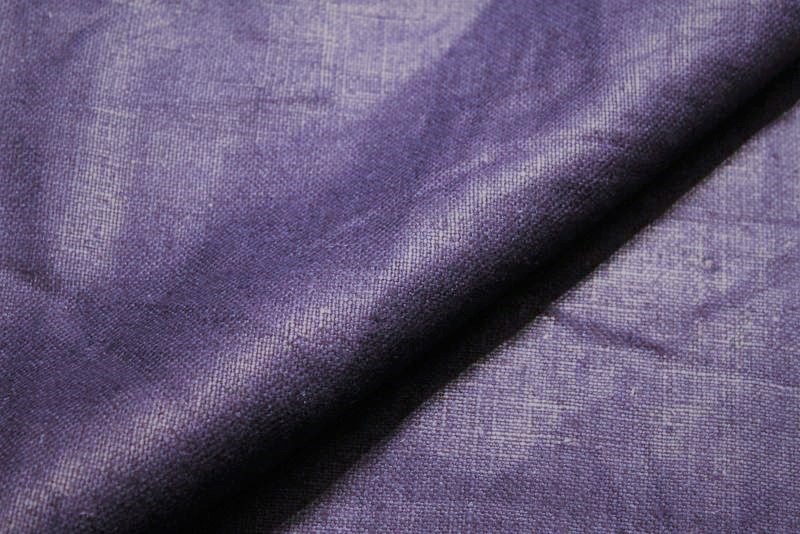 Voskovaný len fialový