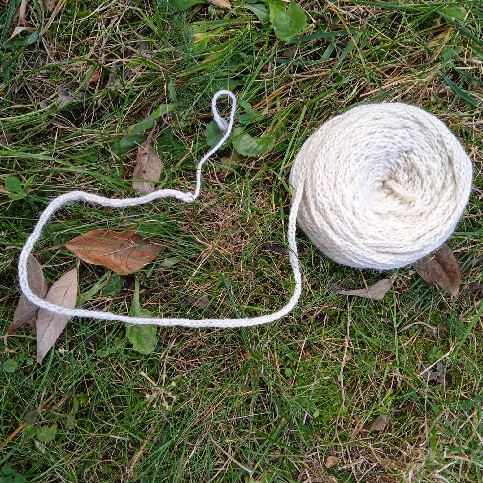 Lucetová tkanice přírodní