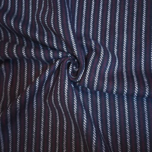 Vlněná látka černo-bílo-červeně pruhovaná