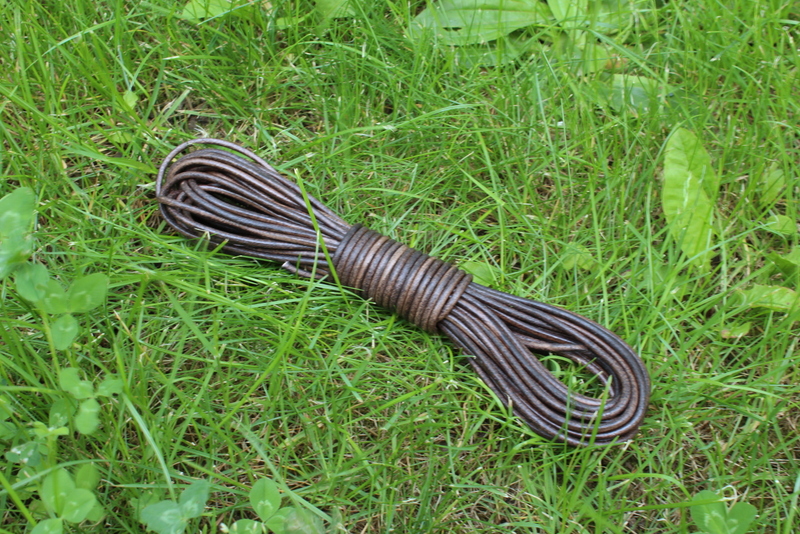 Kožený řemínek 3 mm tmavě hnědý