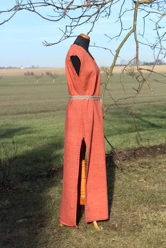 Lněné šaty bez rukávů