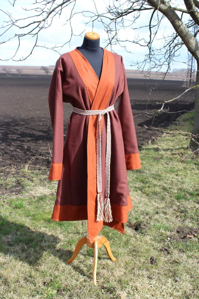 Kaftan šikmý - strojově šitý