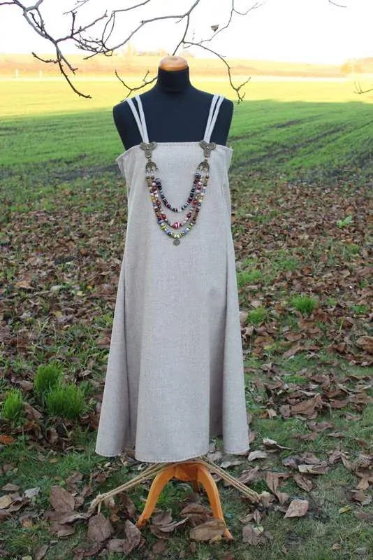 Zástěra vlněná dlouhá - strojově/ručně šitá