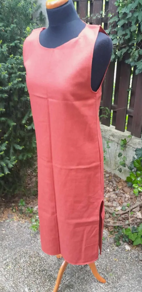 Šaty lněné bez rukávu cihlové