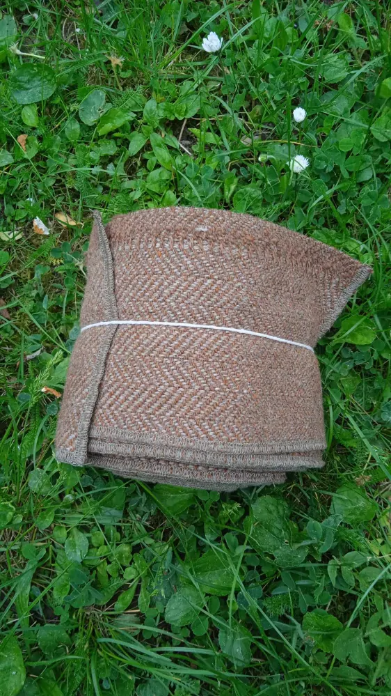 Vlněné ovinky rybí kost hnědá / béžová 