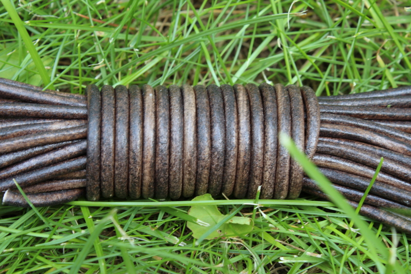 Kožený řemínek 3 mm tmavě hnědý