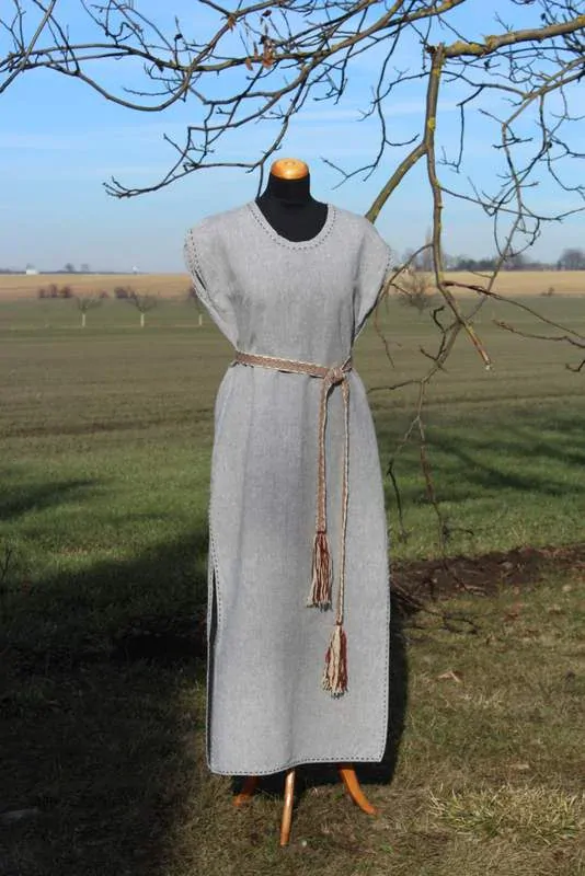 Lněné šaty bez rukávů