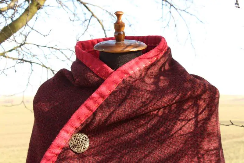 Plášť čtvercový lemovaný