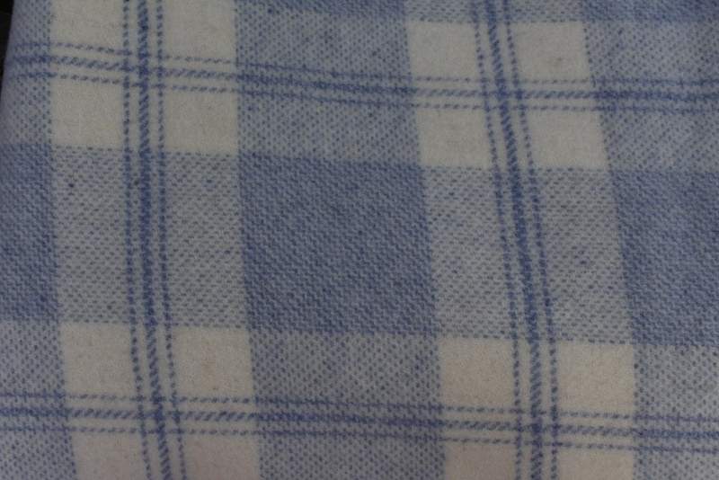 Vlněná deka modrá kostka