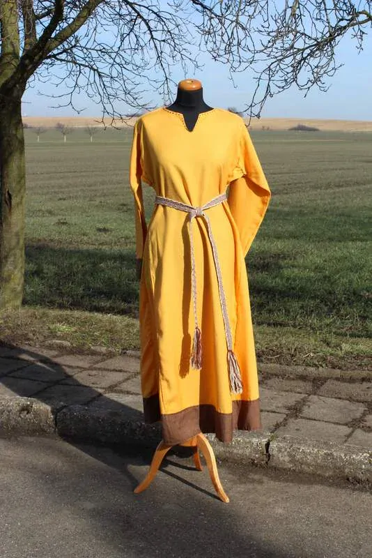 Šaty lněné dvouklínové - strojově šité