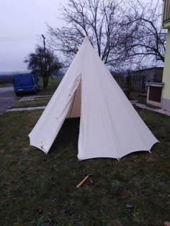 Kužel - 13 stěn, světle hnědá (do 3 měsíců)