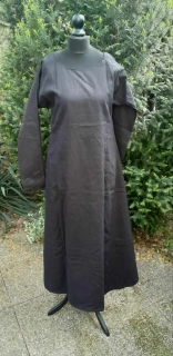 Šaty lněné černé