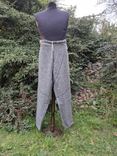 Kalhoty vlněné černo-bílá rybí kost vel. 32