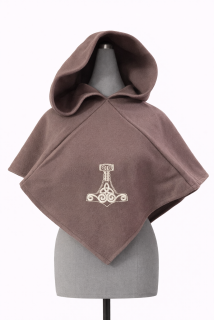 Kapuce hnědá s výšivkou