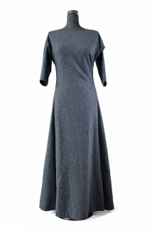 Šaty vlněné tmavě modré s kratšími rukávy S
