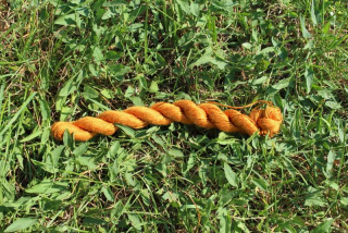 Hedvábná příze zlatavě žluté 10 g