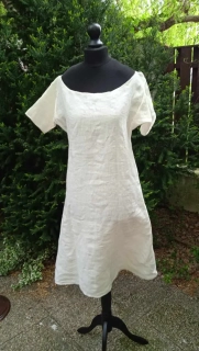 Spodní košilka lněná 16.-19. století