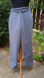 Kalhoty vlněné modrošedé vel. 22